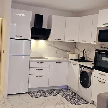 40m 4personnes La Faviere 50m De La Apartamento *